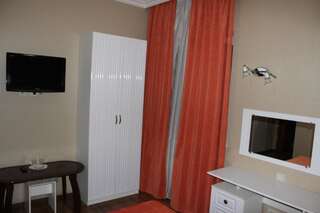 Гостиница Guest House Adel Кисловодск Стандартный двухместный номер с 1 кроватью-2